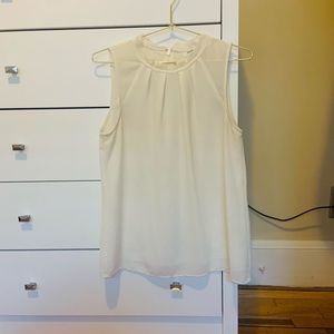 - Beautiful white top